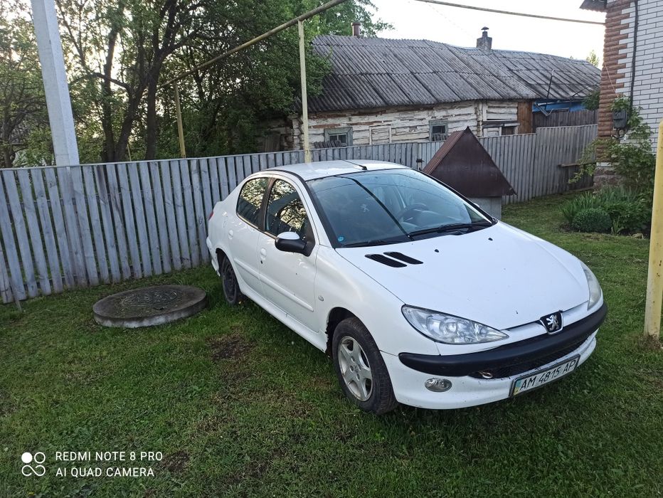 Продам Пежо 206 седан