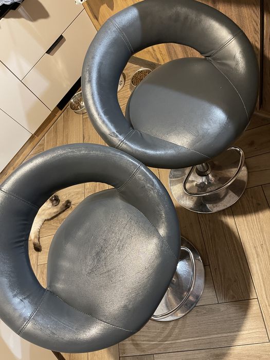 Pilne - sprzedam 2 hokery