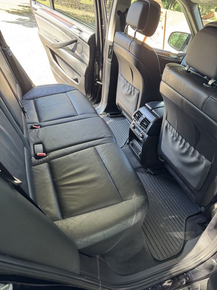 Продам BMW X 5 E70