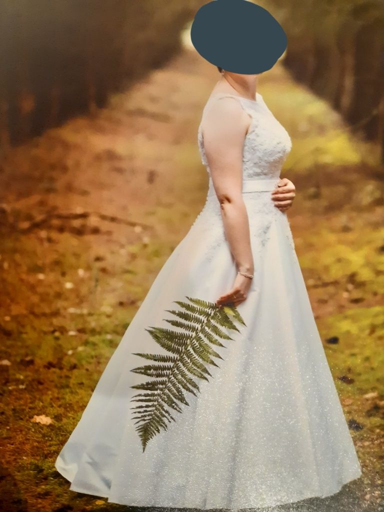 Suknia ślubna, klasyczna elegancja, koronka, litera A, stan idealny