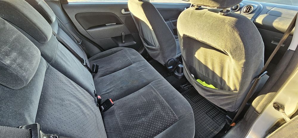 Ford Fiesta 1,25 chia 2004