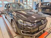 Volkswagen e-Golf 2017 • 36 кВт • Max комплектація