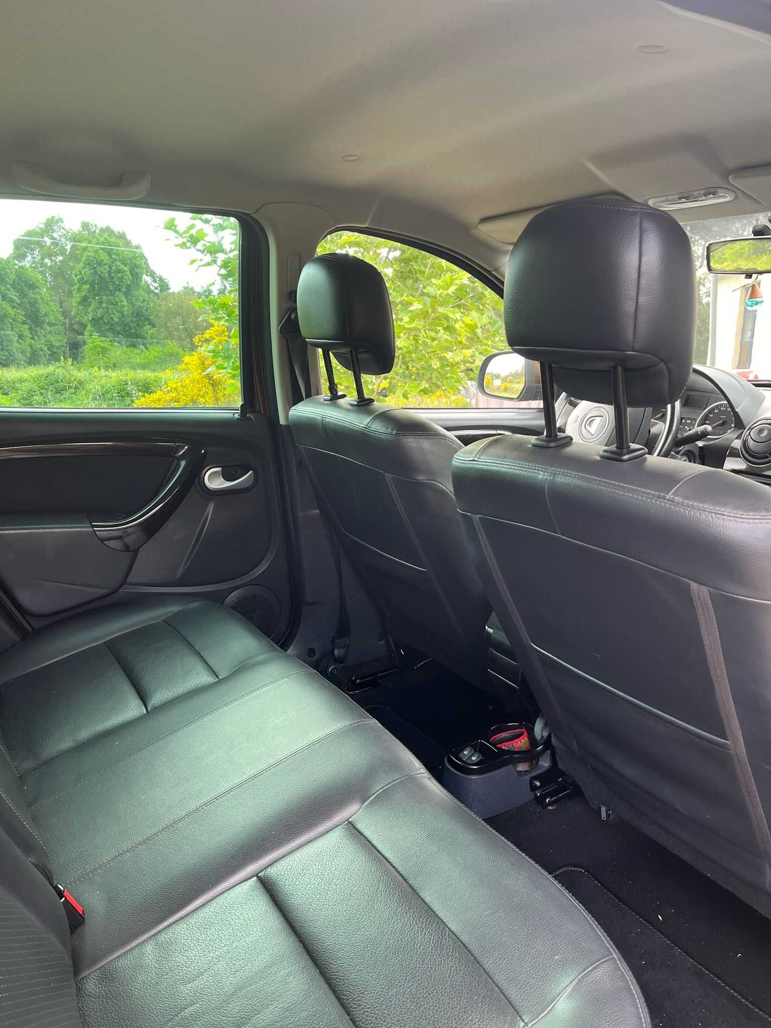 Dacia Duster 2010 SUV – 4WD – 1.5 DCI – 135,000 KM