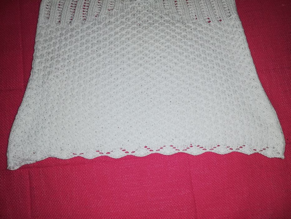 Top branco em crochet da Cortefiel