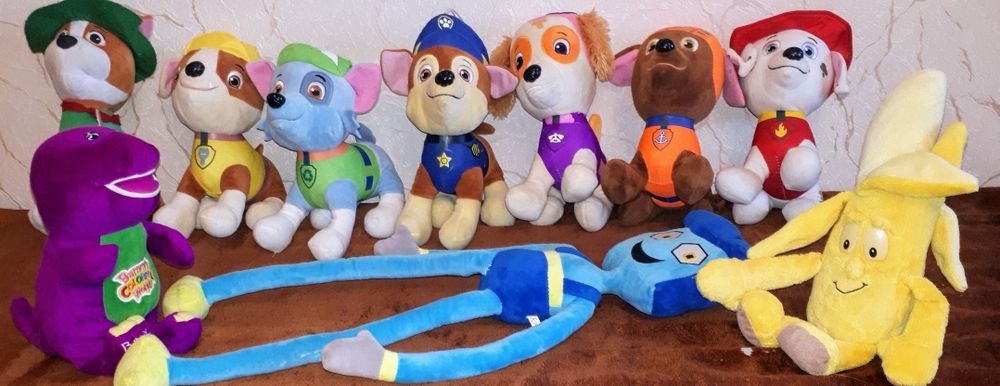 Большая коробка мягких игрушек. Не дорого. Примерно 40 шт.