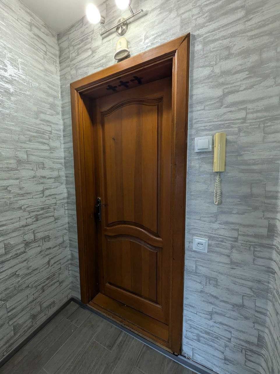 НОВИНКА, однокімнатна з новим ремонтом