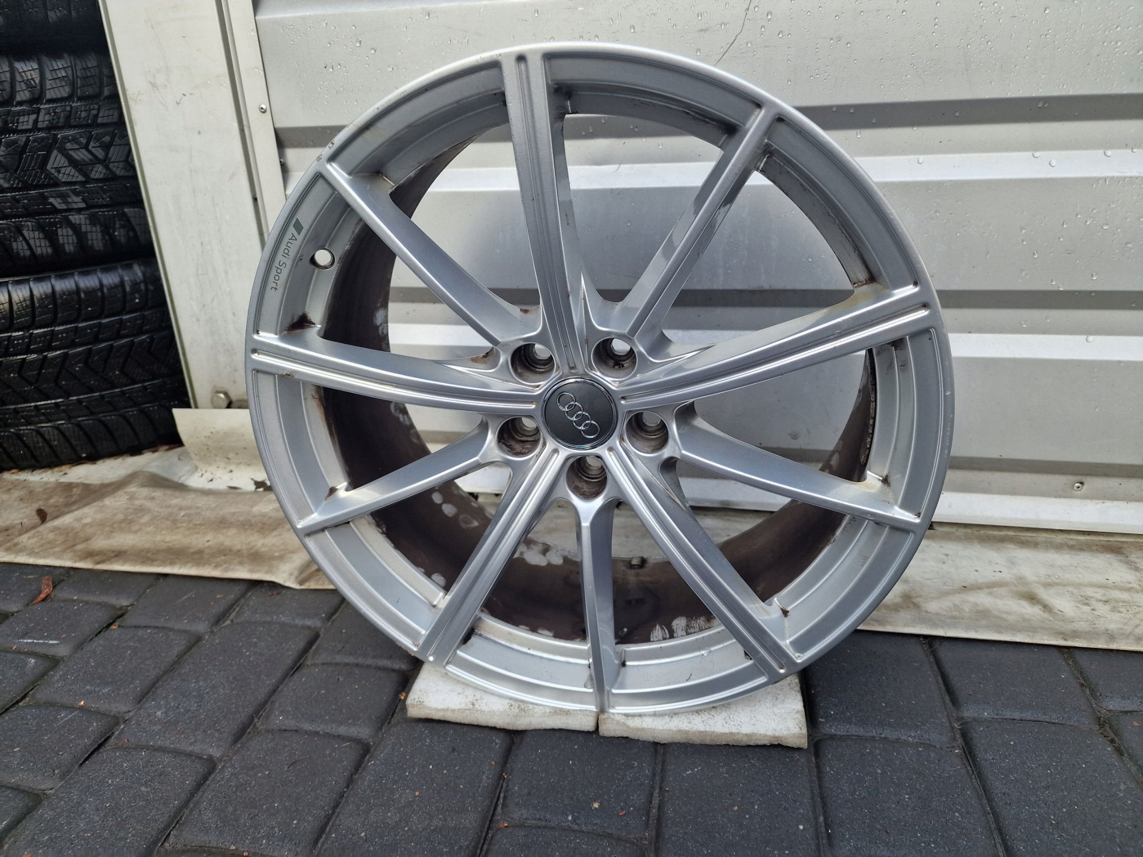 ORYGINALNA Felga Audi 19" 8.0" ET 26 5x112 8W0.601.025.CP A5 RS5 B9