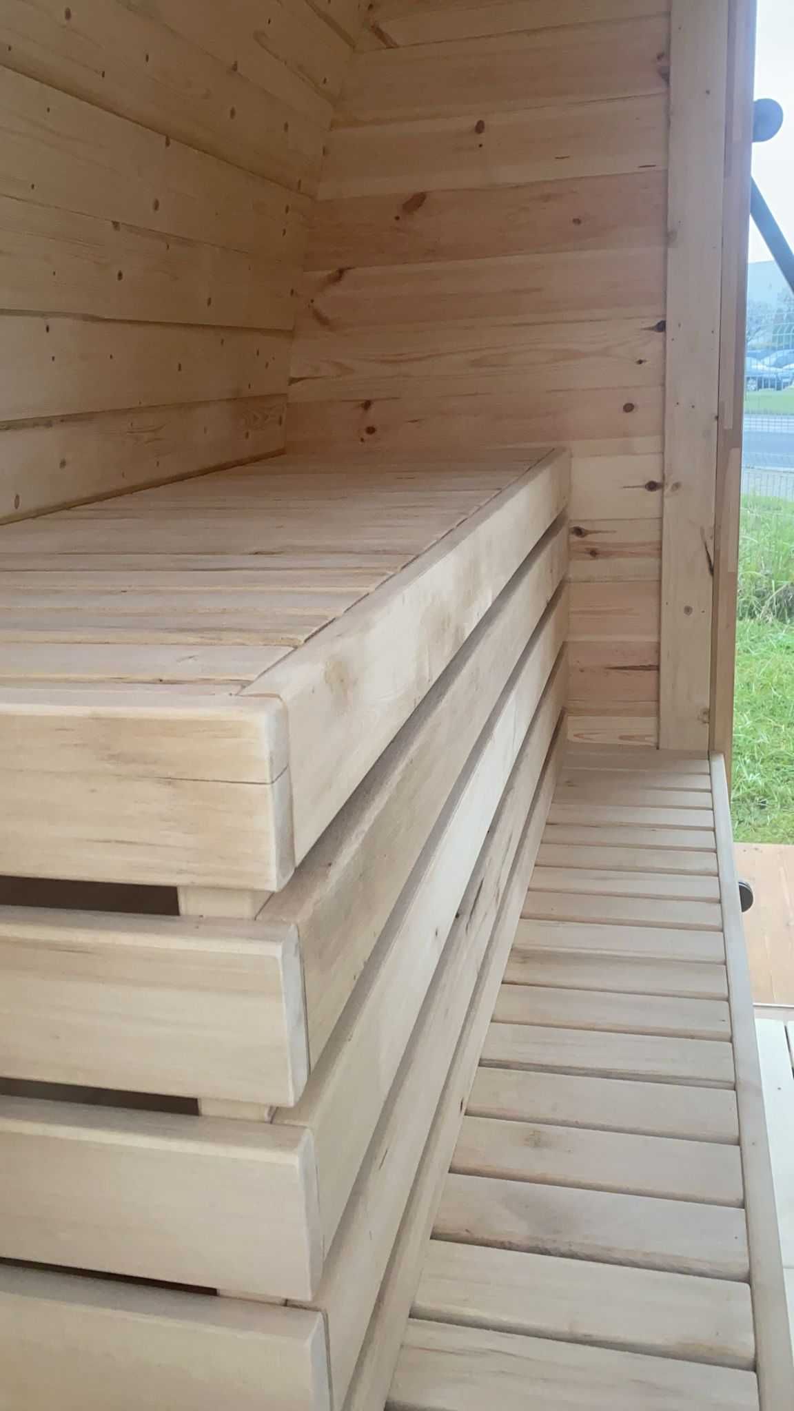 Sauna ogrodowa piękna panorama z piecem opalanym drewnem