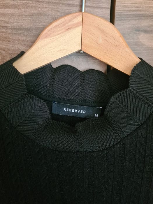 Półgolf czarny z bufkami Reserved