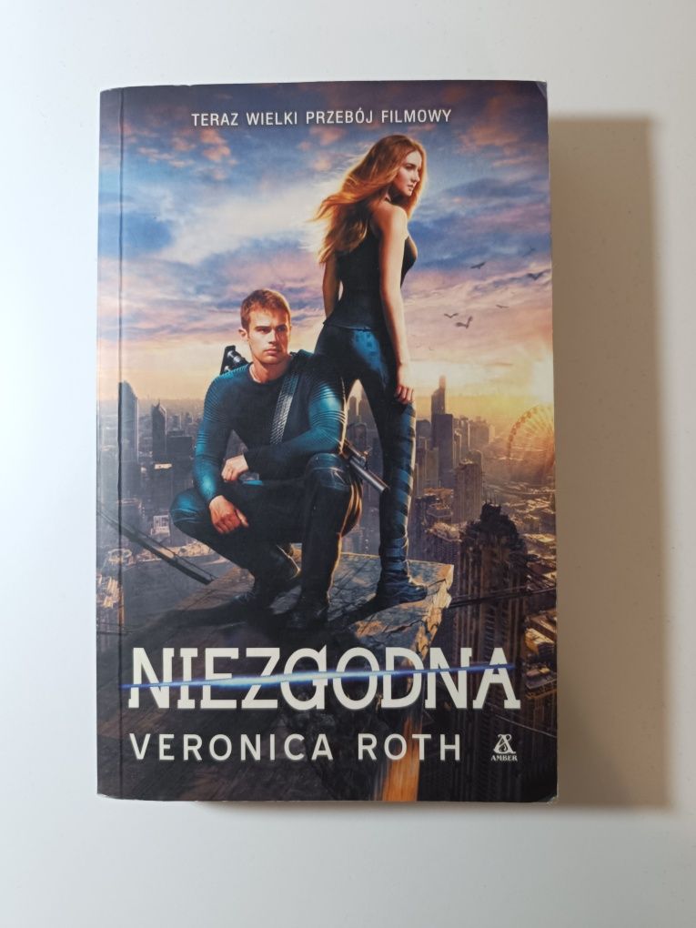 Seria Niezgodna, Zbuntowana, Wierna, Cztery