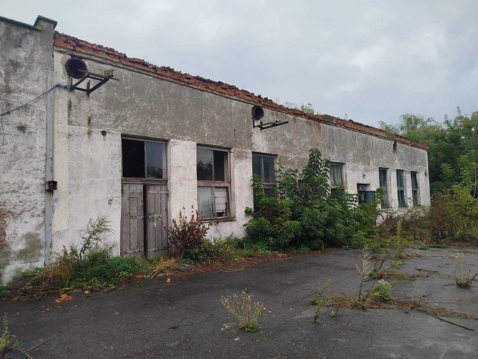 Будівля з усіма комунікаціями, площею 846,3 кв.м, Хмельницька обл.