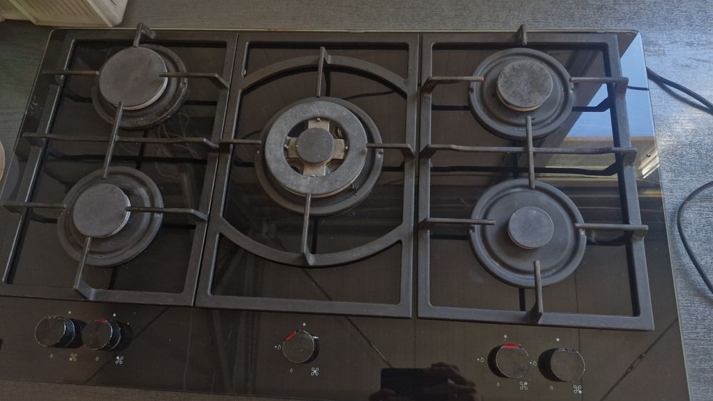 Kuchenka gazowa 90 cm do zabudowy  5 palników Amica