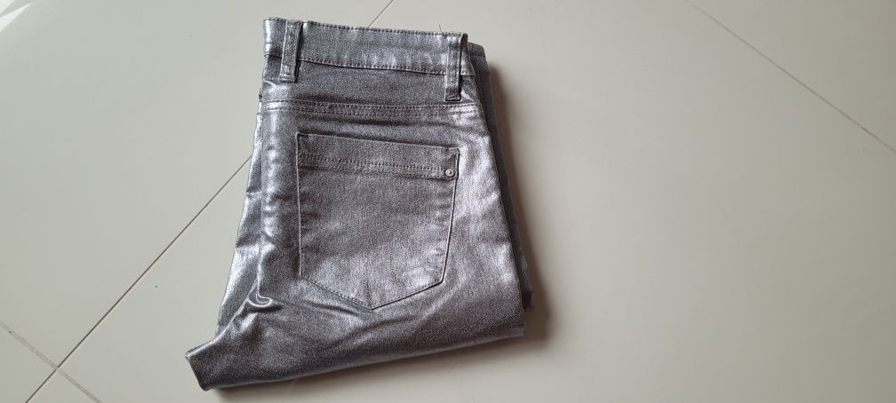 Spodnie srebrne skinny rozm. 36