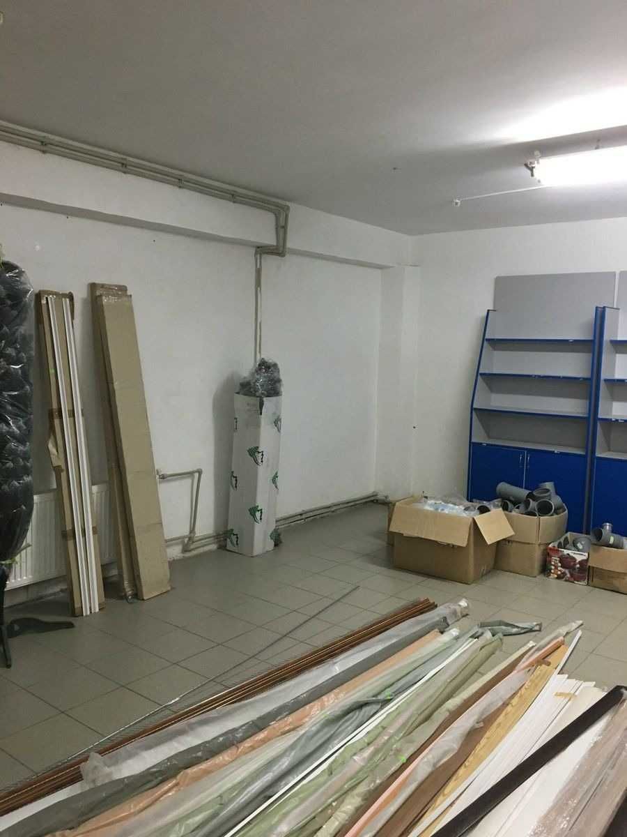 Сдам в оренду комерцiйне примiщення(магазин)в м.Мена,площа 635 кв.м
