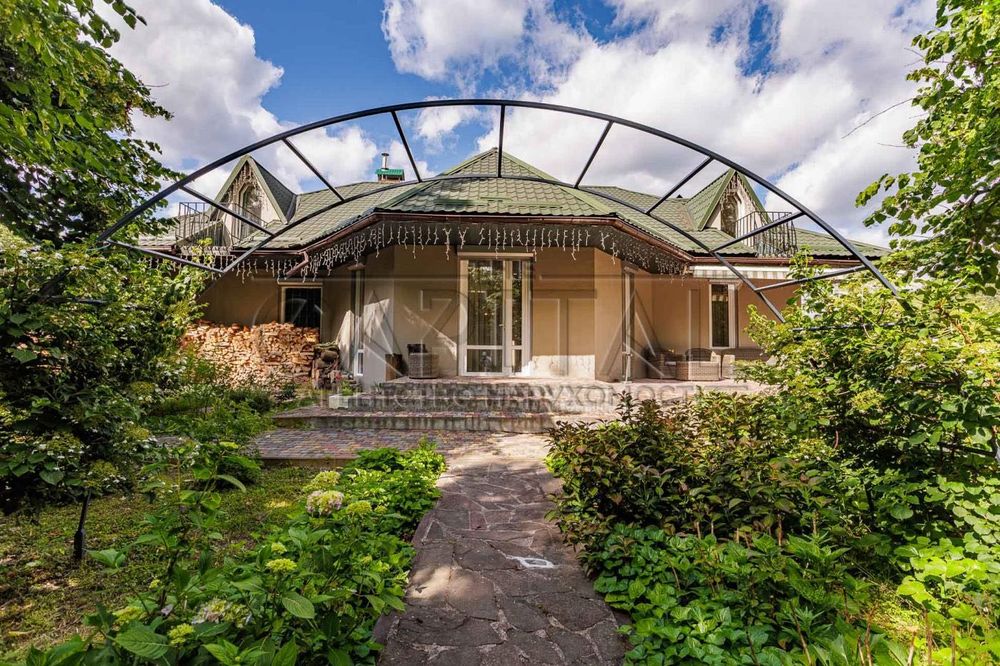 Оренда будинку біля Оболоні 450м2 120 соток у мальовничій лісовій зоні