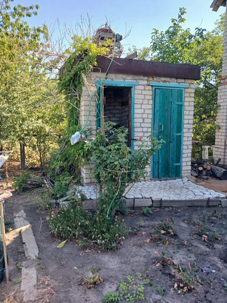 Продам дачу з будинком