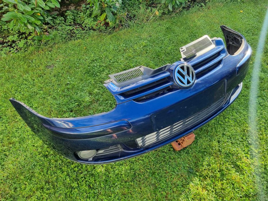 VW GOLF V 5 (03-09)- ZDERZAK PRZEDNI przód komplet z grillem oryginał