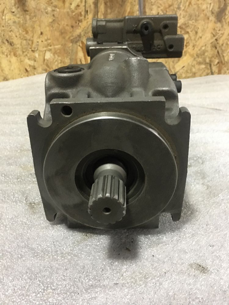 Гідронасос Danfoss на техніку John Deere RE243114