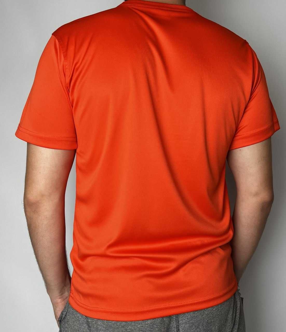 Чоловіча футболка для заняття спортом, активного відпочинку