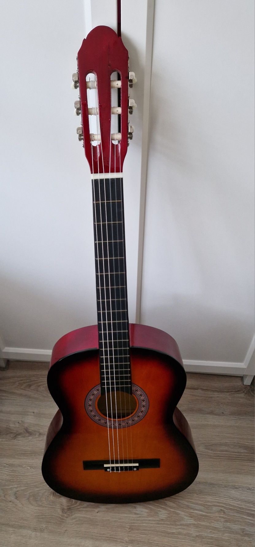 Gitara klasyczna 4/4 z pokrowcem