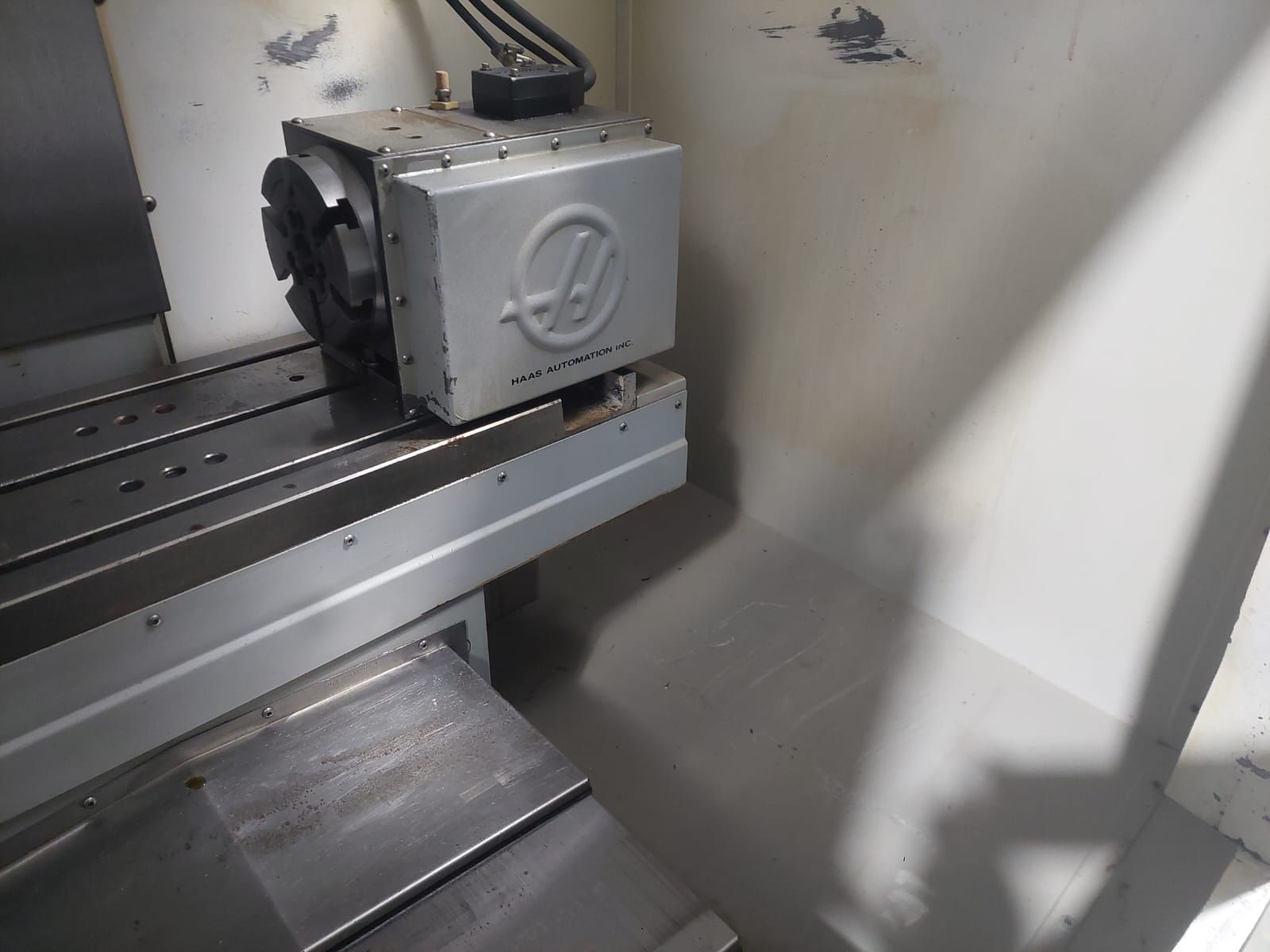 Фрезерний станок с ЧПУ Haas super mini mill. Haas TM 1