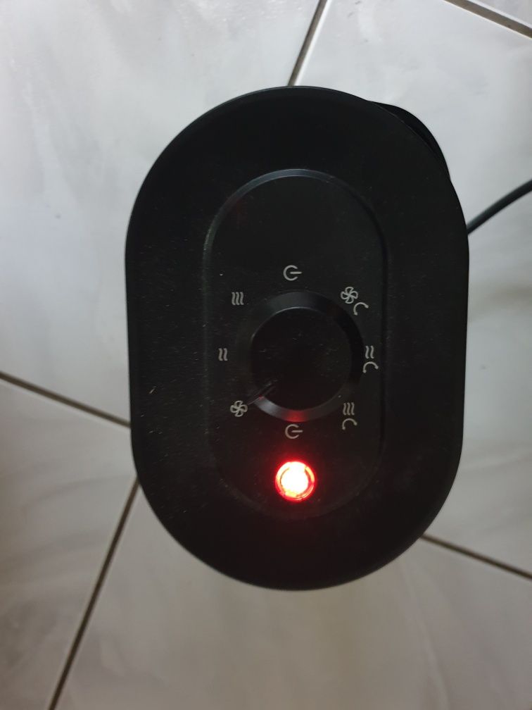 Termowentylator 220-240V, w pełni sprawny. Farelka