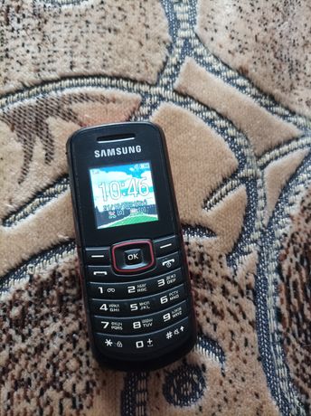 Телефон Samsung 10 80