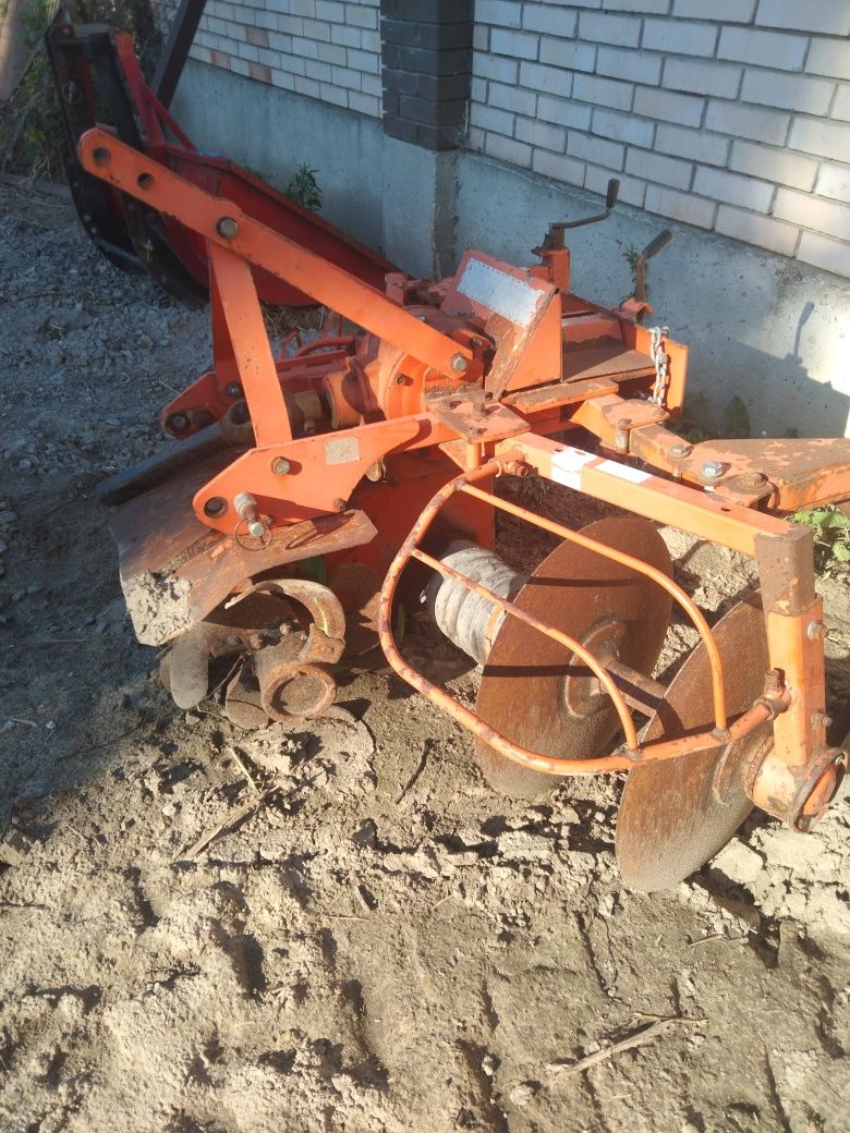 Продам японскую активную борону -- фрезу грядообразователь