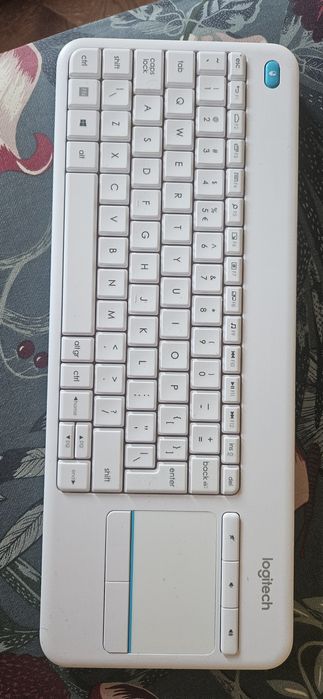Klawiatura logitech K400+