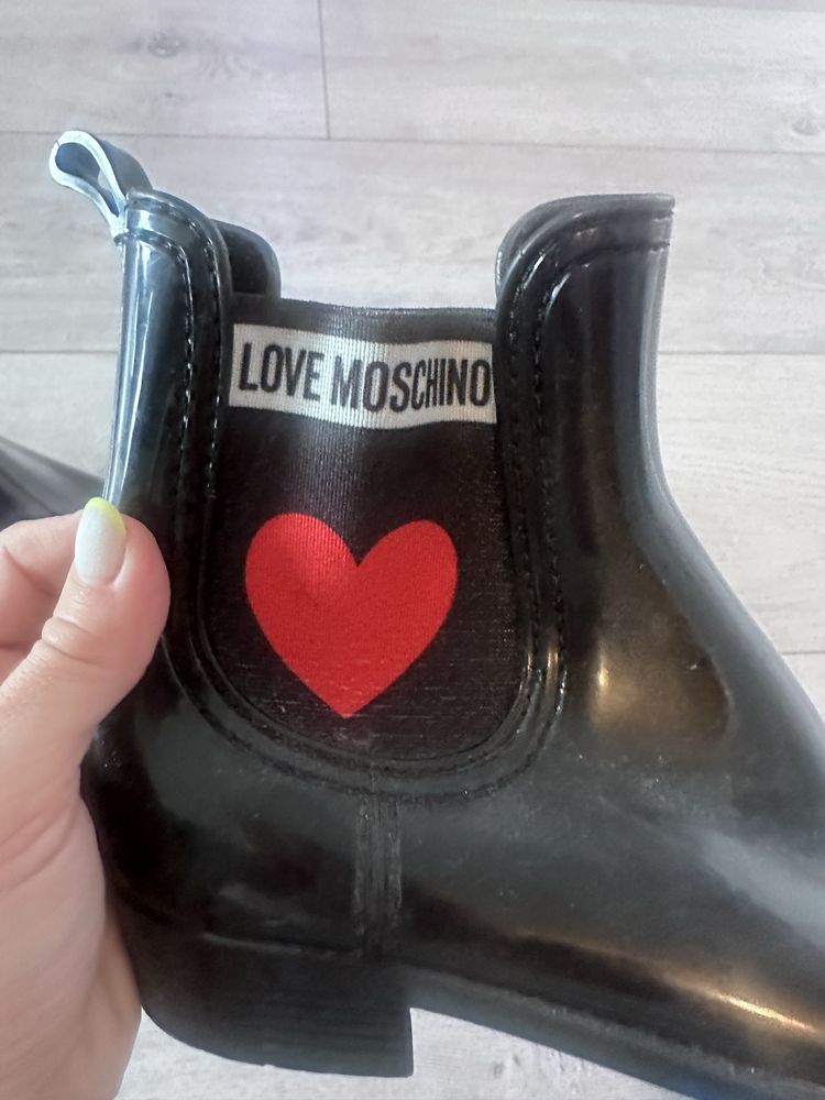 Kalosze Love Moschino rozmiar 36