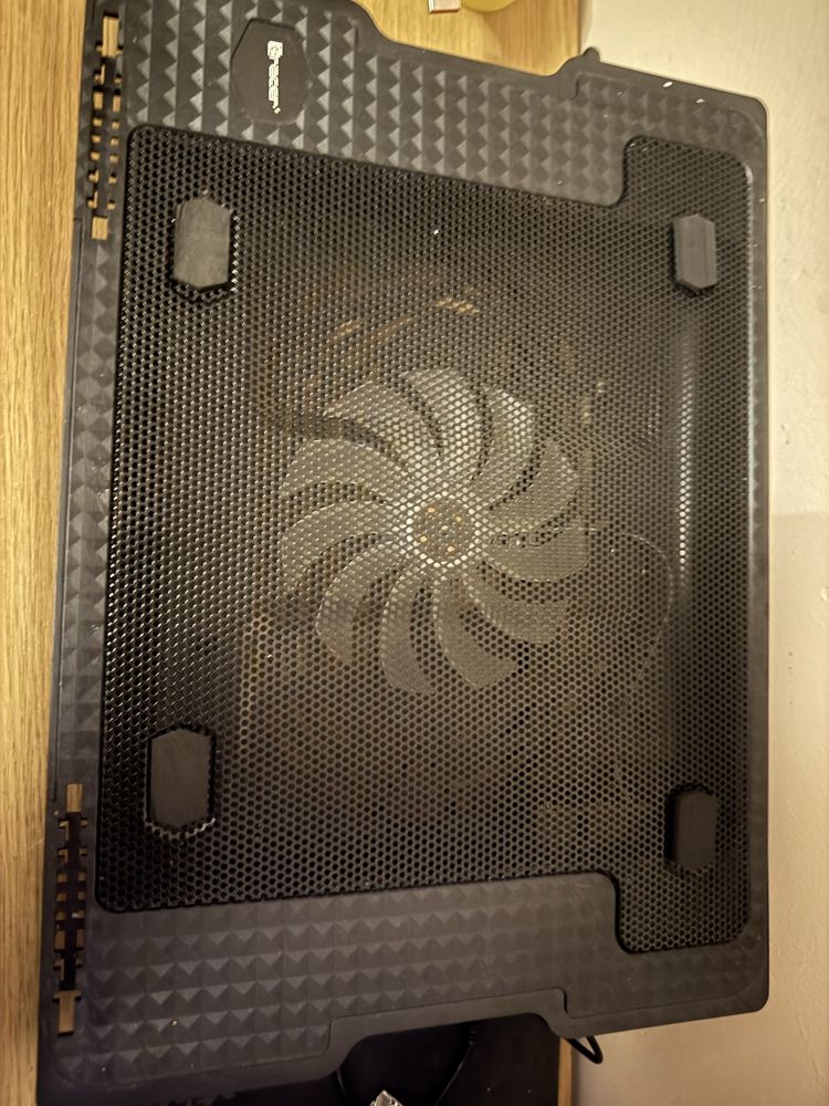 Laptop Msi Thin  15 B RTX2050+ podkładka chłodząca tracer