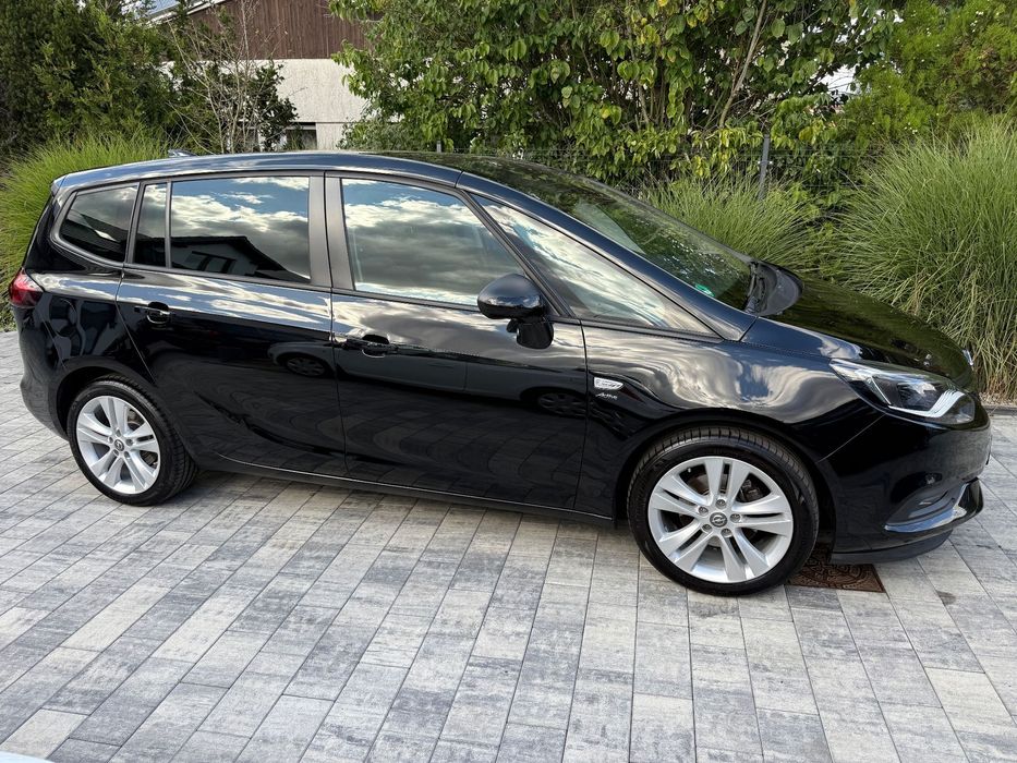 Opel Zafira 7 osobowa 1.4 Zadbana z bogatym wyposażeniem