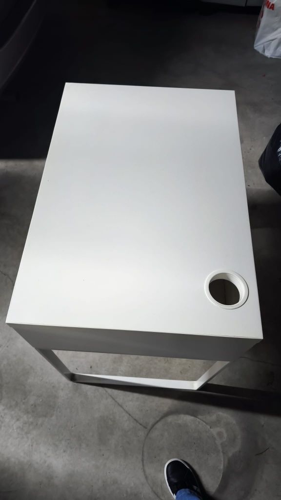 Secretárias IKEA