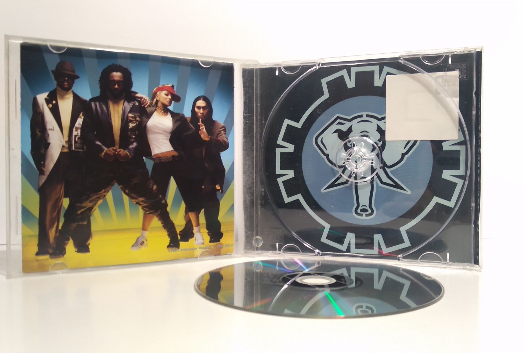 CD The Black Eyedpears "Elephunk" СД диски музыкальные рэп