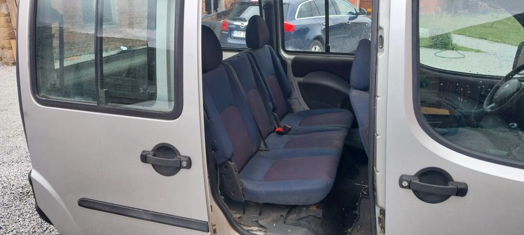 Fiat dooblo 1.9 jtd 2003r 5 osobowy
