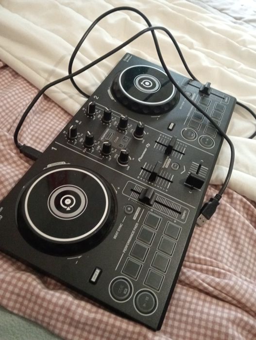 dj controller ddj 200