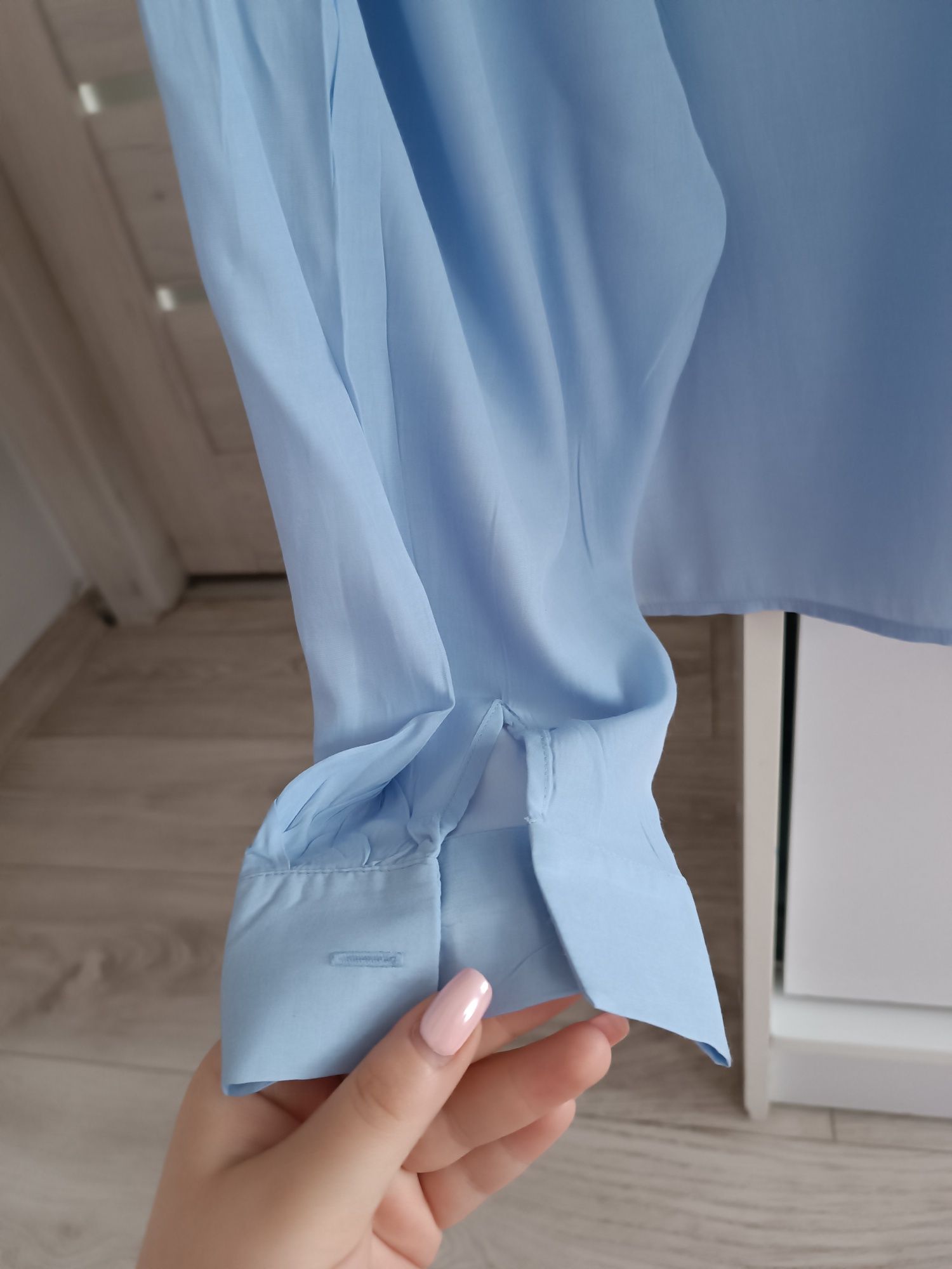 Piękna, błękitna koszula damska z wiązaniem baby blue - rozmiar M/L