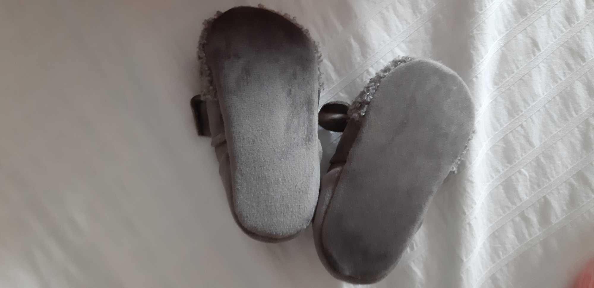 sapatos de agasalho da zara coelhinho, tamanho 17-18,NOVOS