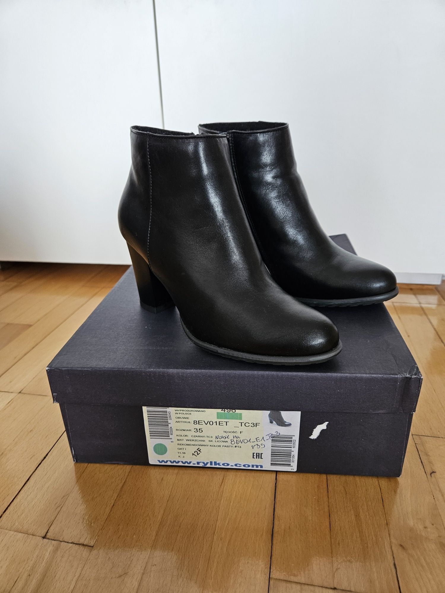 Ryłko nowe skórzane buty botki rozm 35