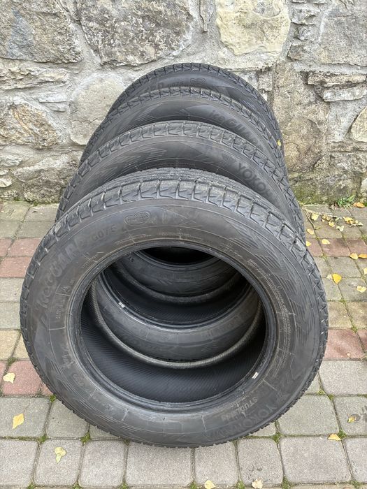 Зимові шини 225х65х17. Б/У. Yokohama.