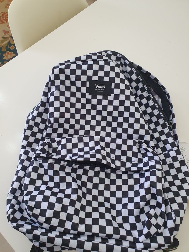 Mochila vans nova nunca usada