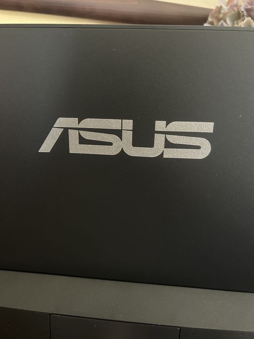 Monitor Asus como novo