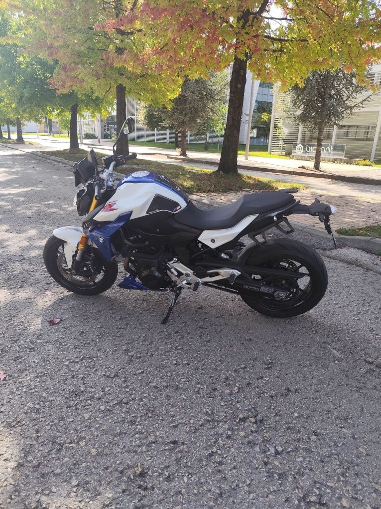 BMW F900r com garantia