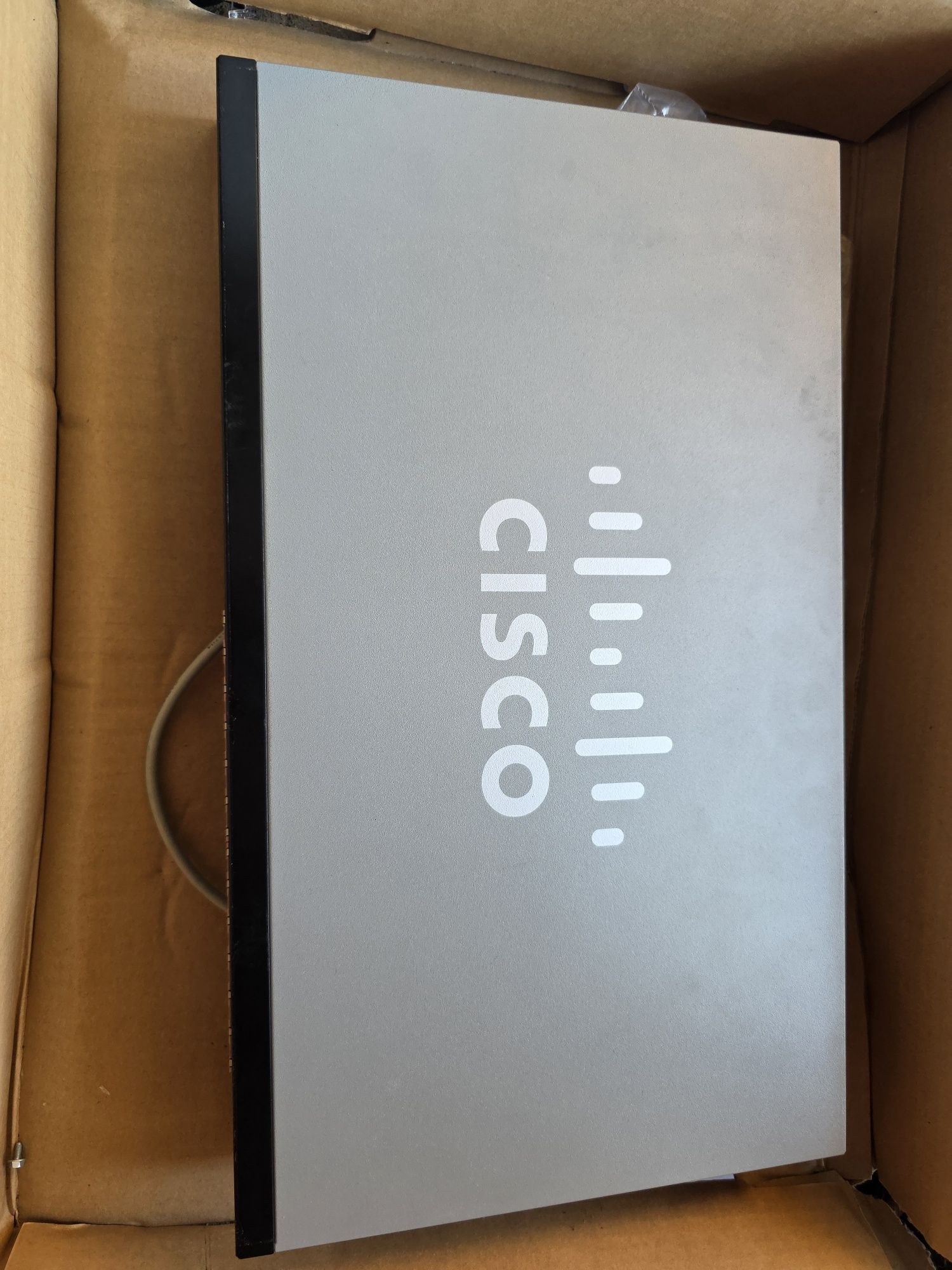 Cisco SG300-28PP 28-Port Gigabit
