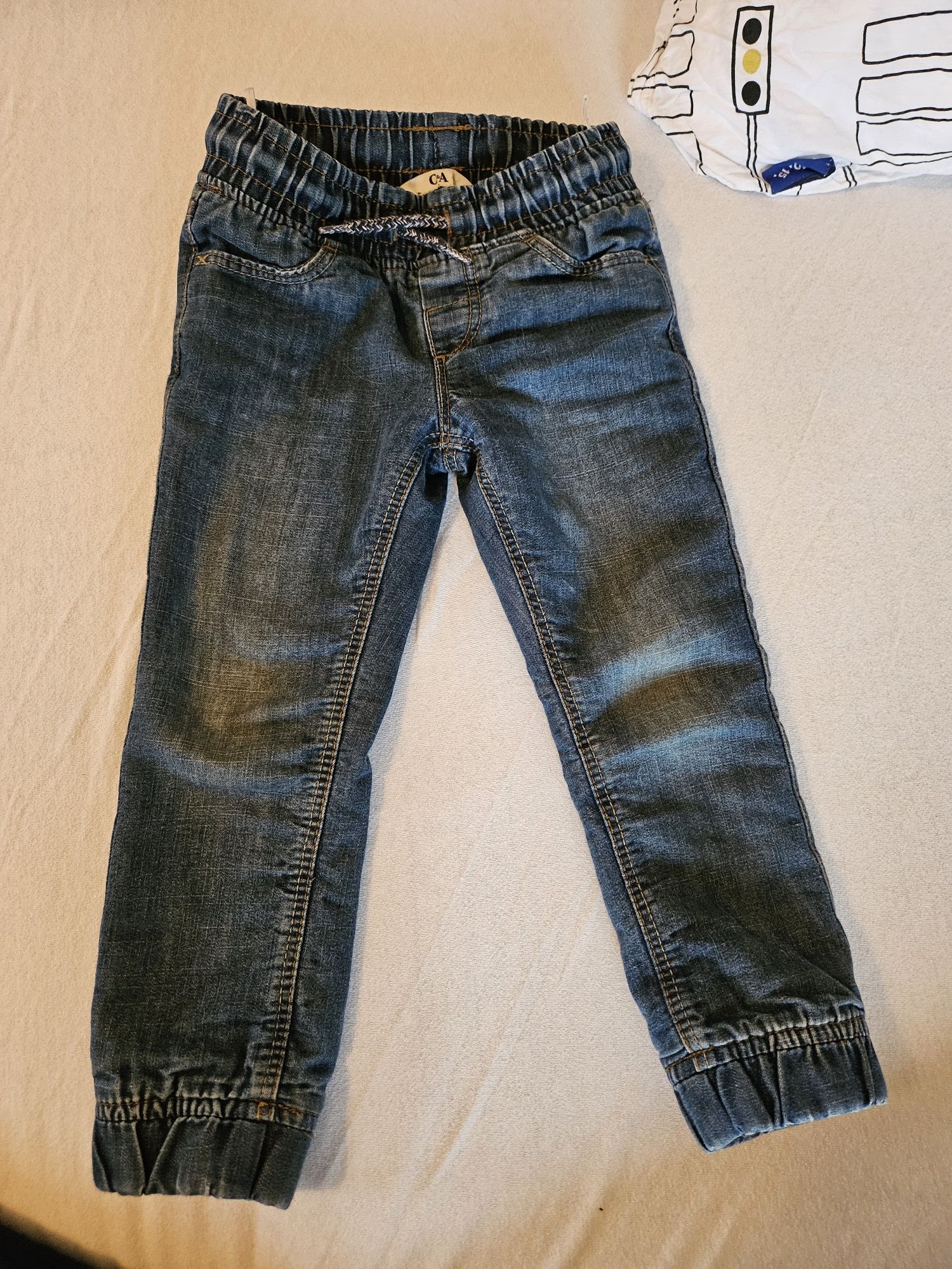Ocieplane jeansy z polarem 98 3 lata C&A