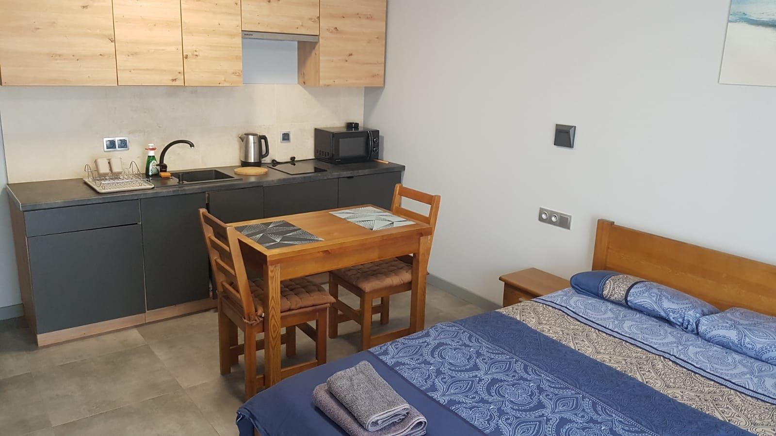 Pokój studio z aneksem, tarasem 100 m plaża wolny od 01.07 do 06.07