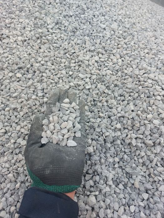 Kamień kliniec tłuczeń, piasek żwir wapno nawozowe, ziemia. TRANSPORT