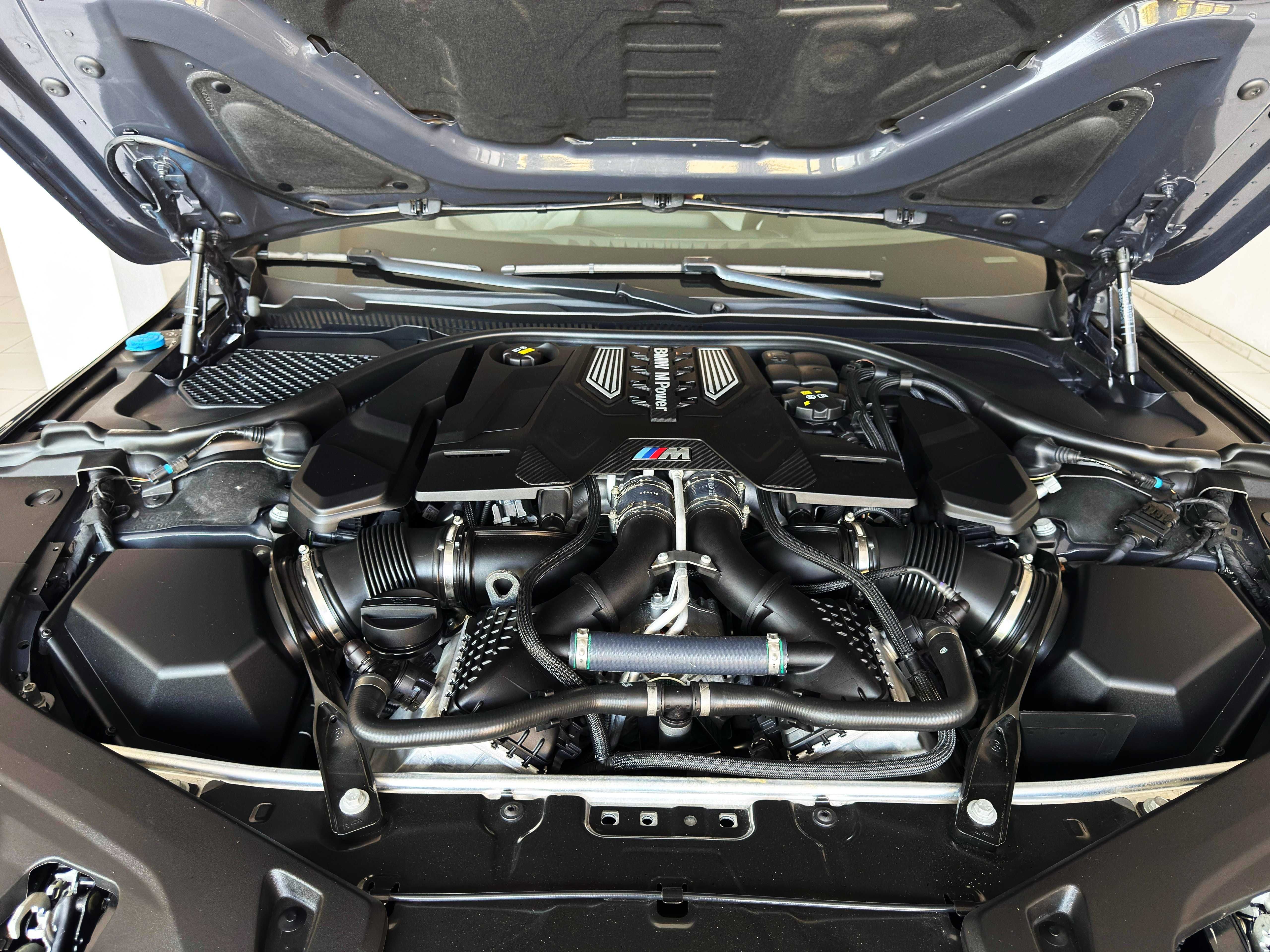 BMW M8 Competiton FULL Pack Carbon IVA DEDUTIVEL
