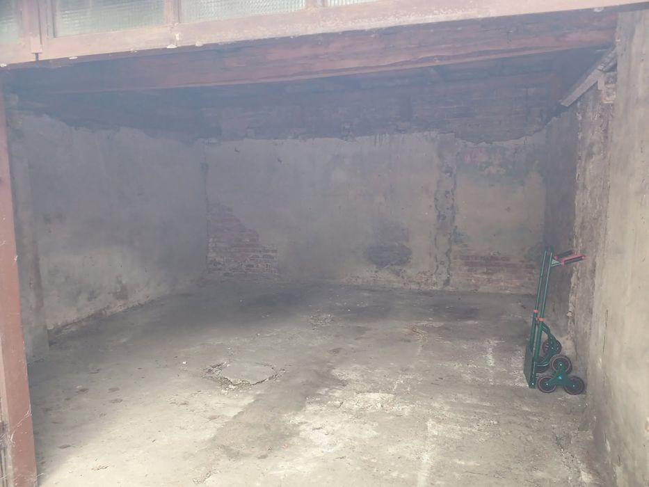 Duży garaż na Woli ul. Płocka  25m2