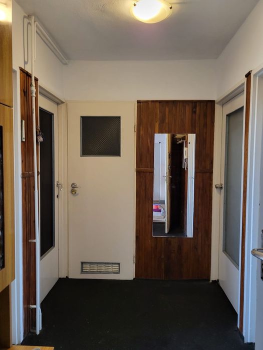 Pokoj w mieszkaniu i parking na strefie gratis